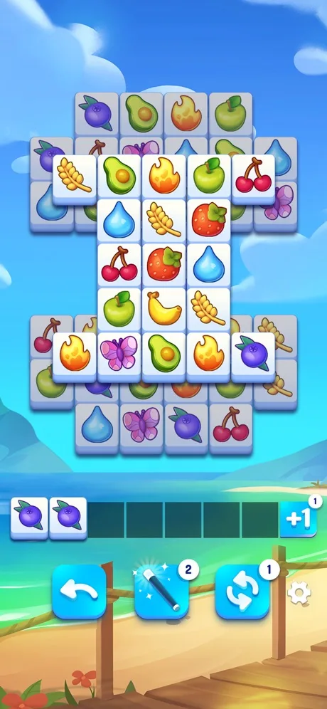 Triple Tileの海辺のステージ。T字に積まれたタイルと、ブルーベリーが2枚入ったトレイ